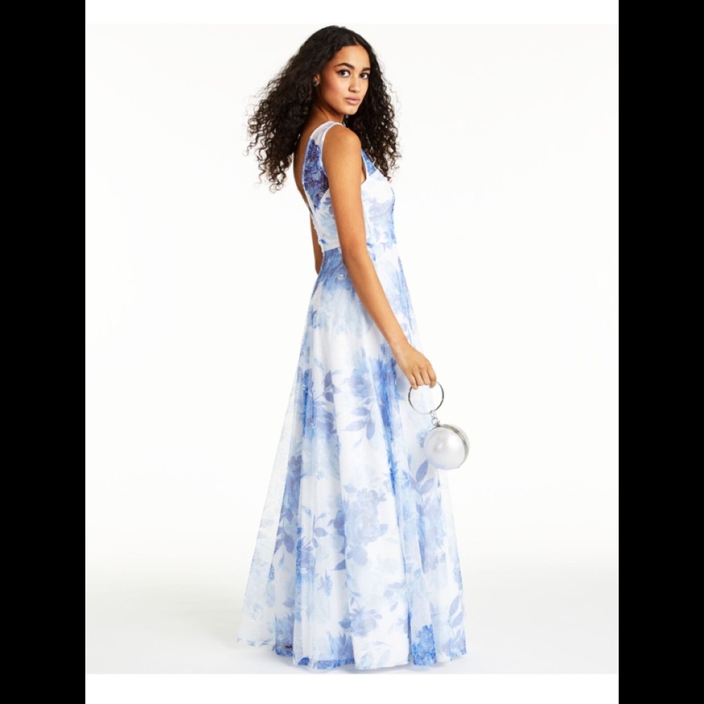 NWT Trixxi Blue/White floral sequin floral dress